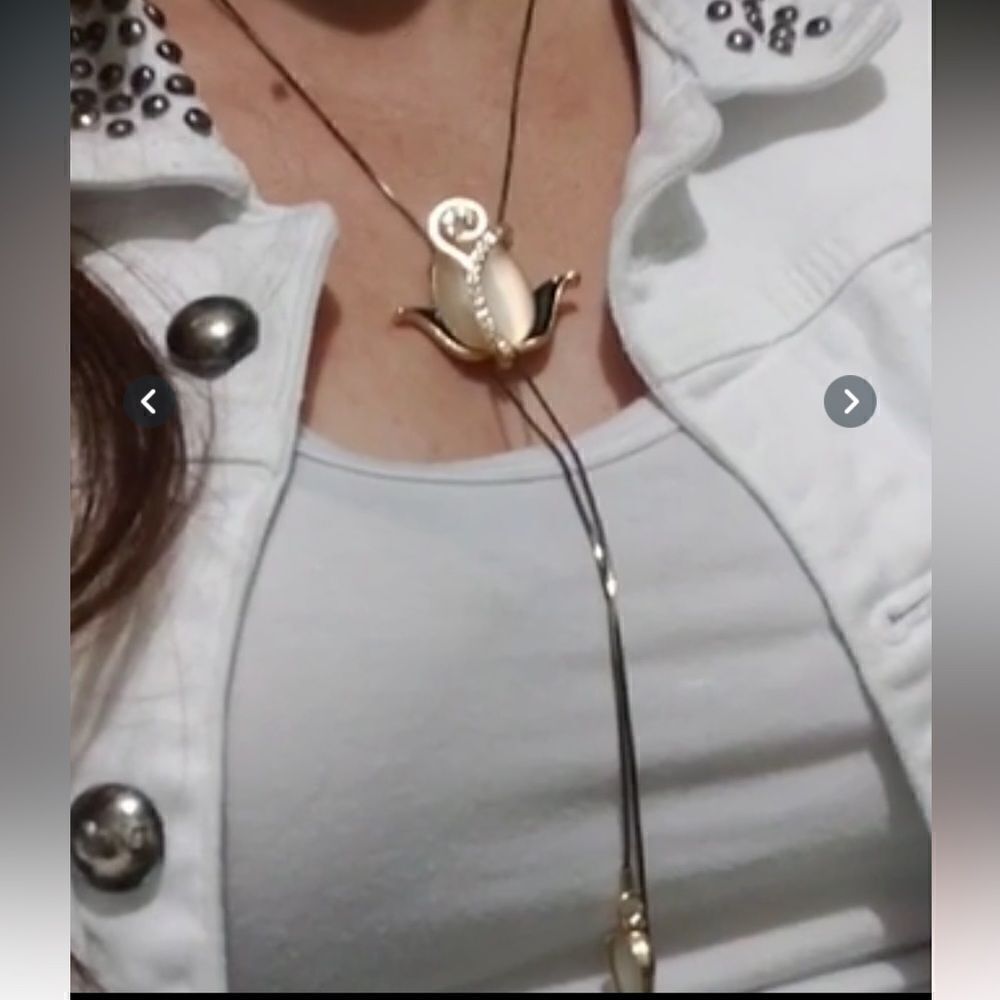 😱Tulip Pearl Pendant Necklace
